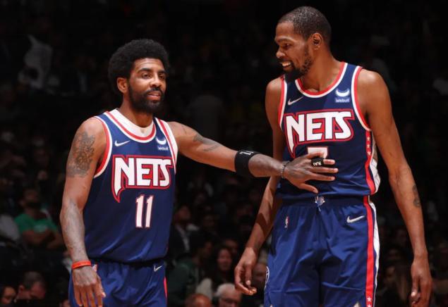 误而意外踢 误而意外踢