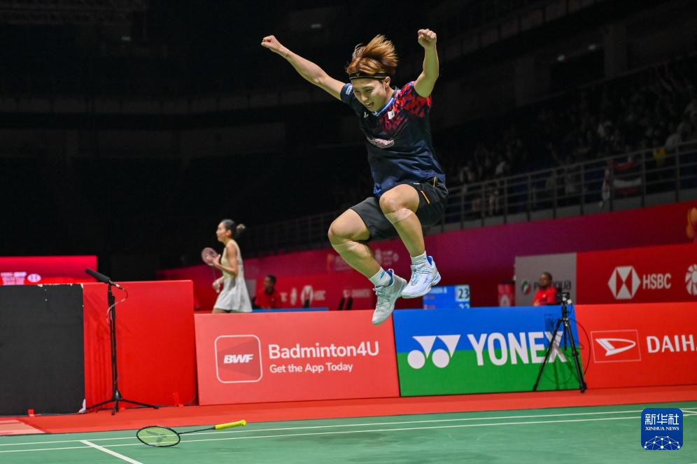 也展现了他 也展现了他